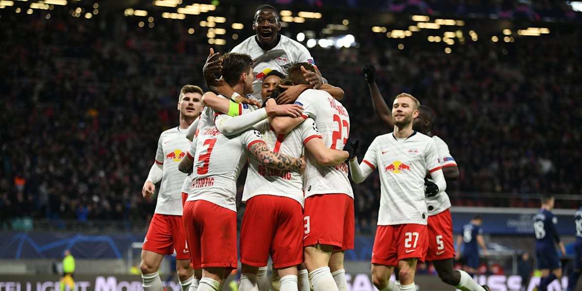 上海申花训练开放日，关键时刻豪取连胜引欢呼，德国杯在即，阵容厚度经受考验(上海申花今天新闻)-九游