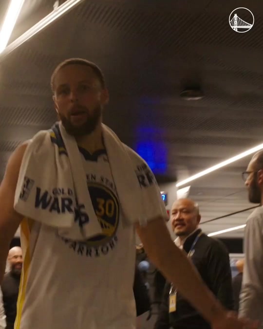 关于金州勇士迎欧超杯关键赛；今晨更衣室发声；更衣室稳定；团队化学反应显著的信息-九游